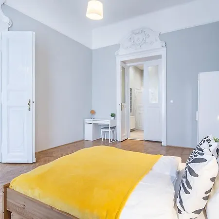 Apartment - Balcony - Large Budapest
