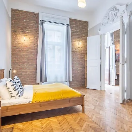 - Balcony - Large Apartment Budapest